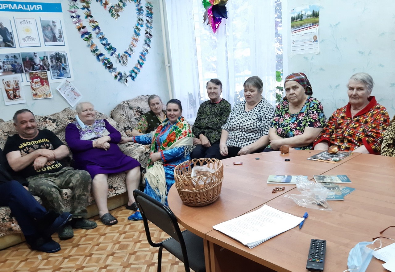 Заседание клуба "Встреча"